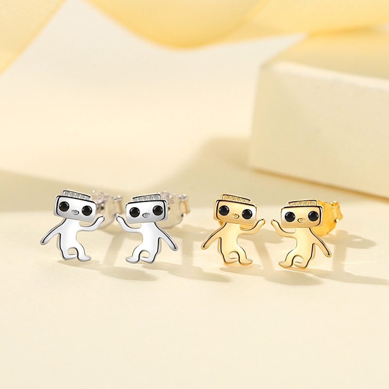 Simple S925 plata esterlina europea y americana ins nicho estilo francés Cool robot diseño temperamento espárragos al por mayor