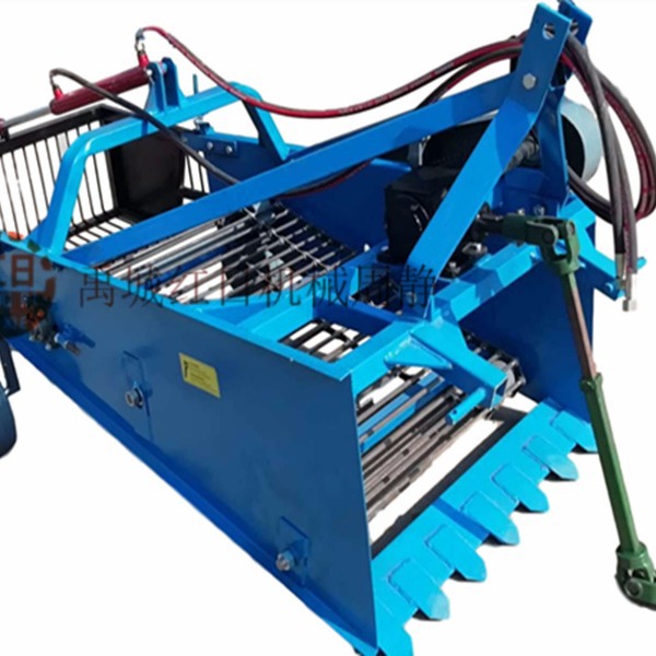 1.3米收获机   土豆收获机   双行马铃薯收获机    收获机