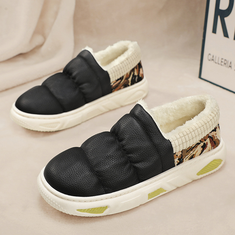 Zapatos de algodón de invierno para hombres engrosados con terciopelo para mantenerse calientes, pedaleando deportes antideslizantes, ocio y suela gruesa zapatos perezosos interiores