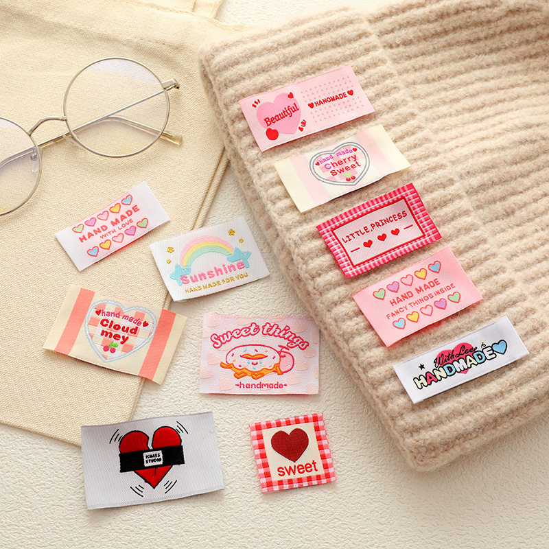 Beautiful Logo HANDMADE Color Love Cloth Label Cute Cartoon Weaving Mark Hand Account Book Scarf Hat Decoration