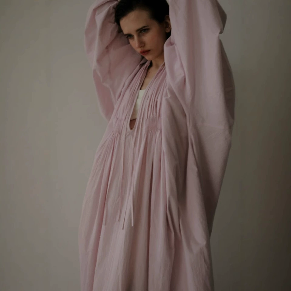 Сухой журавль весна и лето новый японский французский темперамент свободный lins блоггер длинное платье с v-образным вырезом