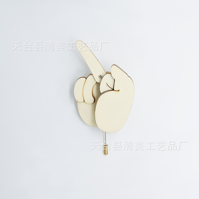 El nuevo broche de dedo de madera interesante puede tirar del broche de dedo medio vertical, broche de dedo medio personalizado