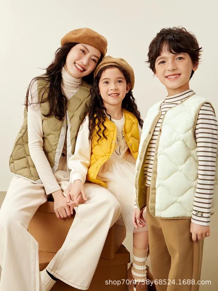 children‘s down vest boys girl‘s waistcoat 2024 autumn and winter keep baby warm three-proof double-sided wear down vest