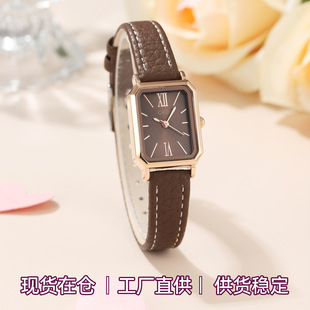 ��Ϻ��sС���߼���Ů���n��W���L�������͹Ś��|ŮʿʯӢ�ֱ�