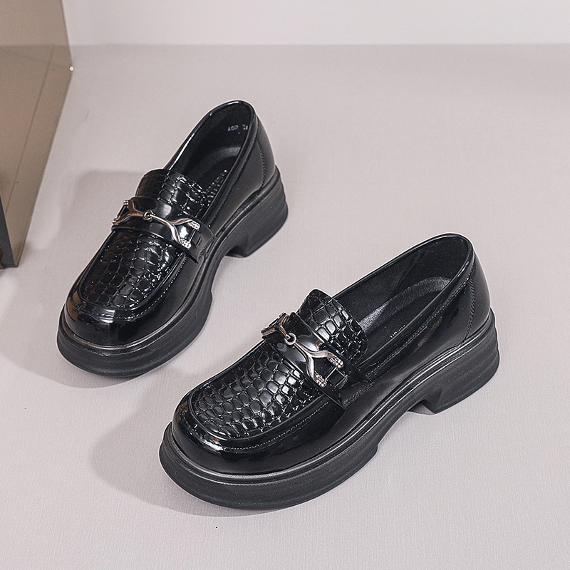 Women's shoes English style