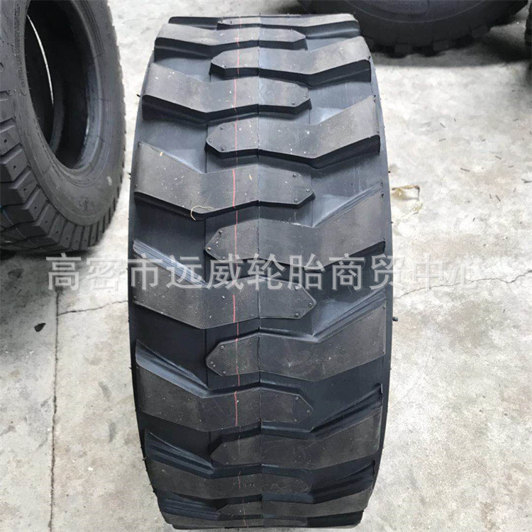 前进10-16.5 12-16.5移装载机铲车轮胎清扫机挖掘机轮胎