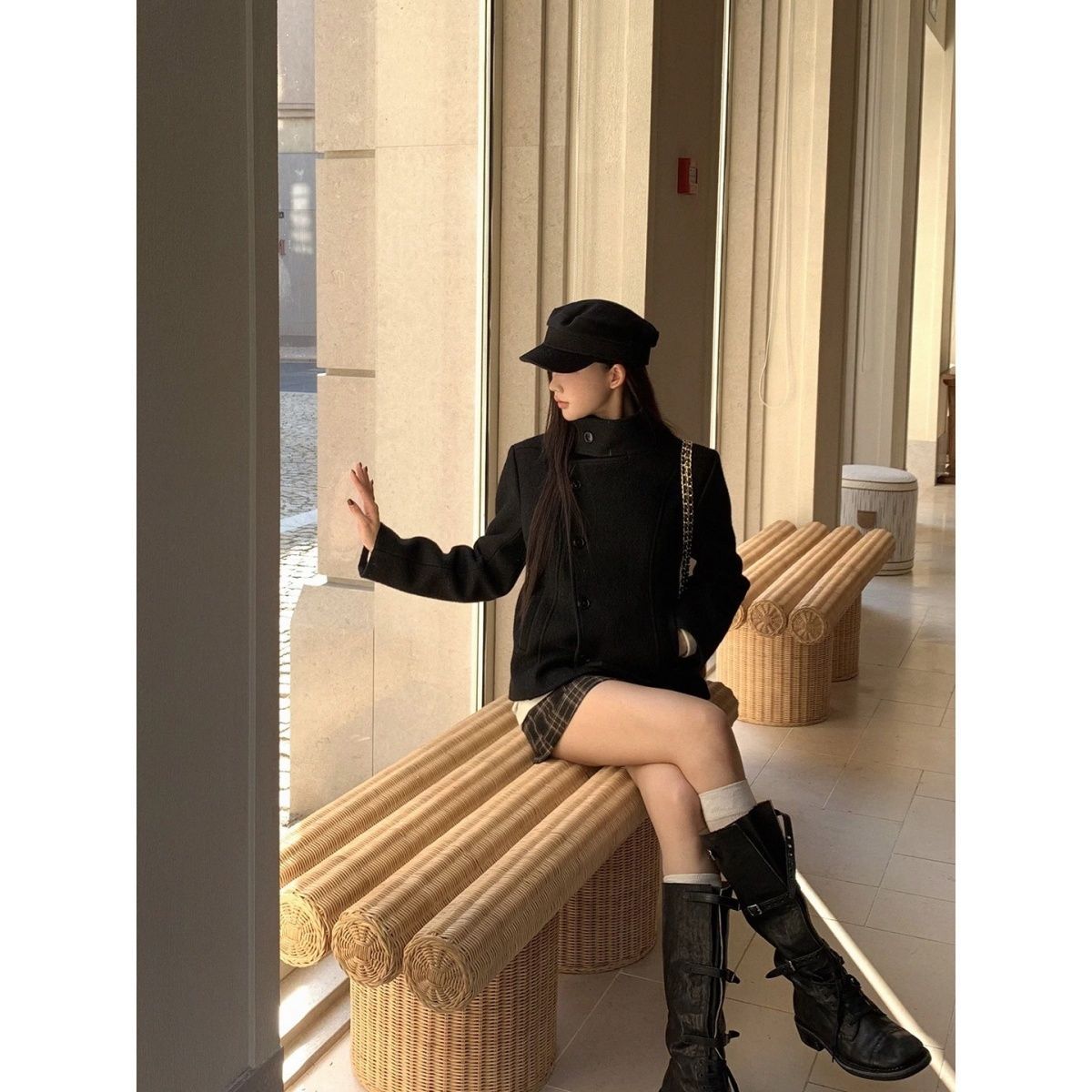 New Korean-Style Thickened Quilted Woolen Coat, Winter Woolen Jacket, Slim-Fit Short Stand-Collar Black Woolen Coat for Women