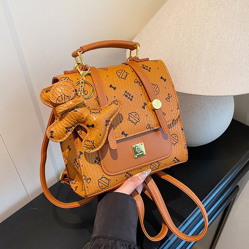 Bolsa amarilla desnuda