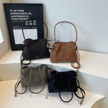 �羳�¿�����μ���n��С�������ͨ�ں��sб������KˮͰ��Ů��