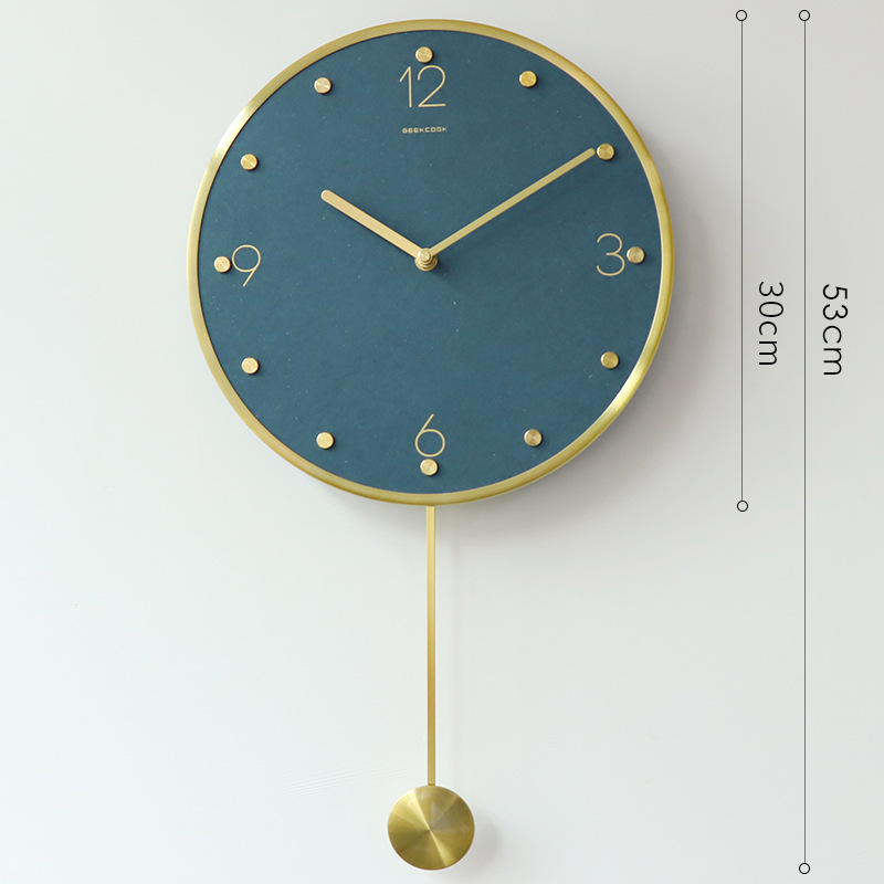 Metal mudo reloj de oscilación: Color de lujo ligero moderno lujo ligero ins Reloj de pared latón escala color MDF reloj cara