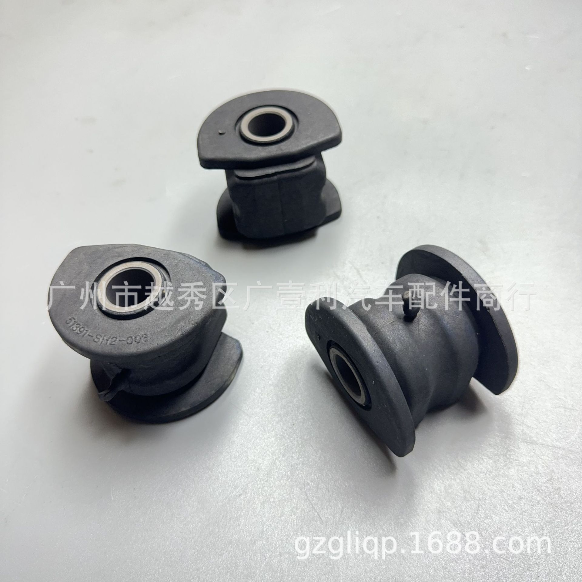 Applicable to 51391-S2H-A01 51391-S2H-003 51391-S2H-013 HRV lower suspension rubber sleeve