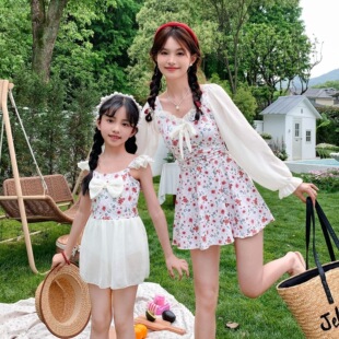Wholesale Parent-Child Swimsuits 2025 New Style Fresh Sun-Protective Long-Sleeve Skirt-Style One-Piece for Young Girls and Mother-Daughter Swimwear