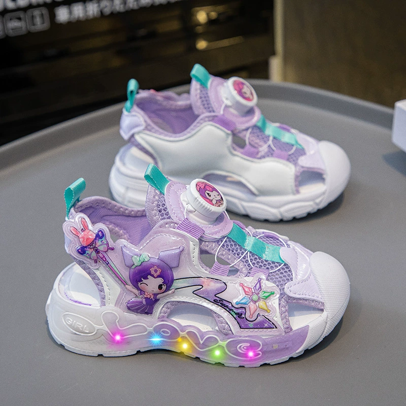 Свет для девочек Баотоу сандалии 2025 новый поворотный пряжка для девочек сандалии для девочек для девочек