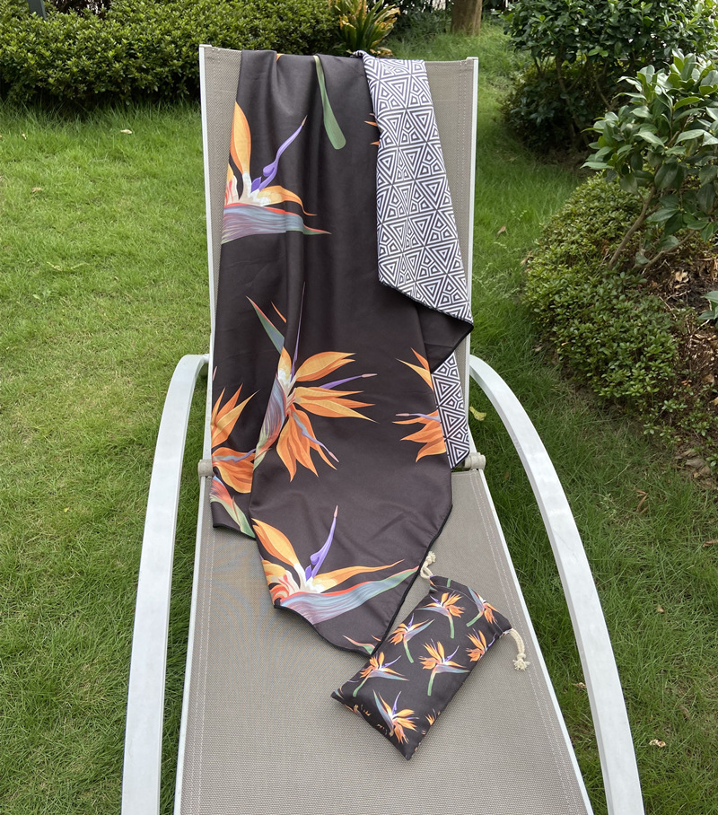 Serviette de plage épaisse à séchage rapide, imprimée double face, avec sac en tissu assorti._voghion.com
