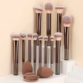 化妆刷、刷包;化妆工具套装;粉扑、美妆蛋