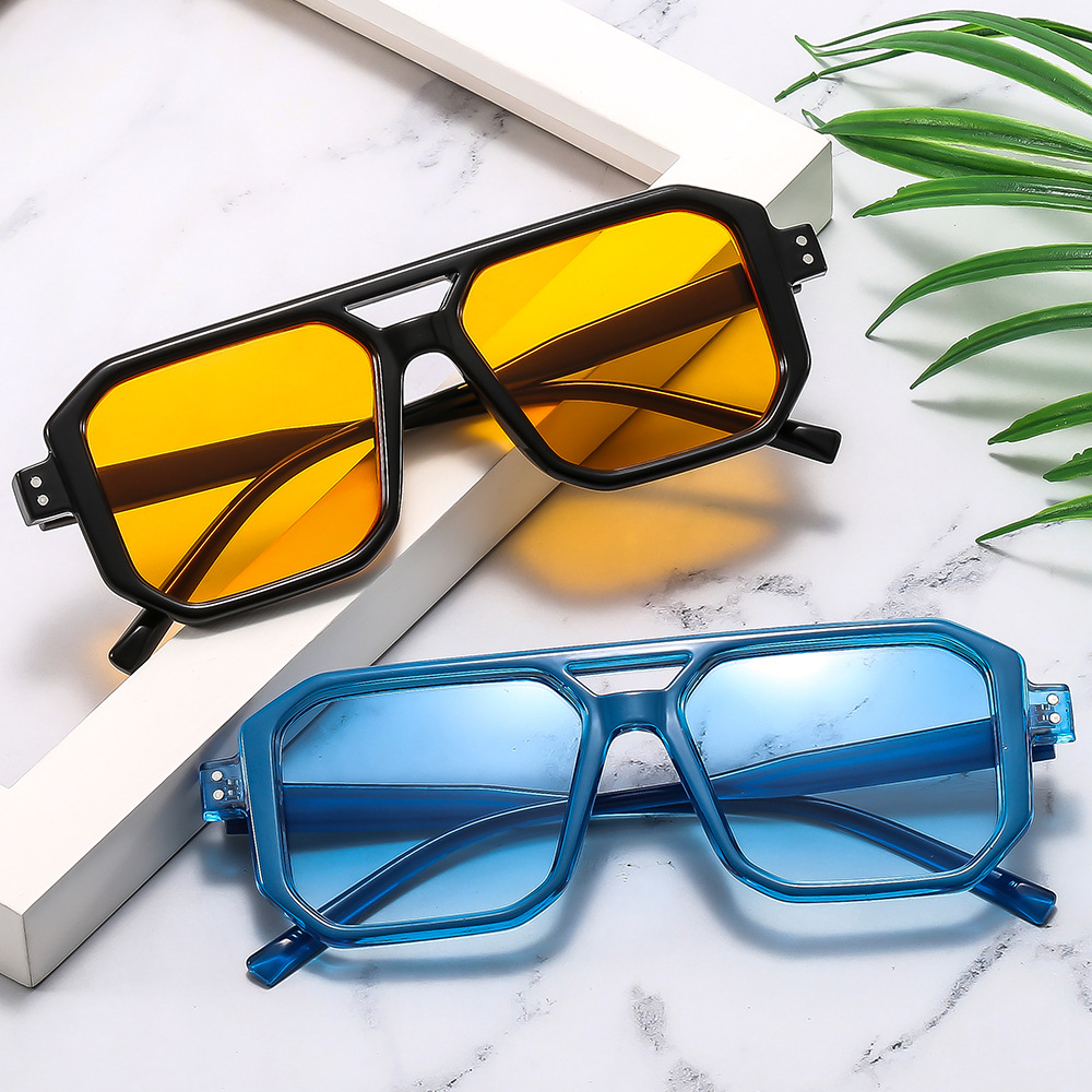 Lunettes de soleil unisexes à monture carrée, petites, clous colorés, protection UV, cerclage complet en métal, accessoire de mode pour défilés et séances photo._voghion.com