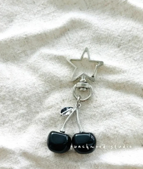 Cute, Simple Style Style 1 Piece Cute Simple Style Cherry Alloy Rose Red Keychain