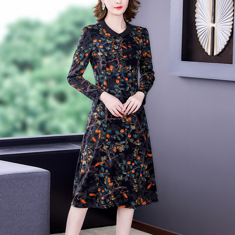 Retro ethnic autumn dress