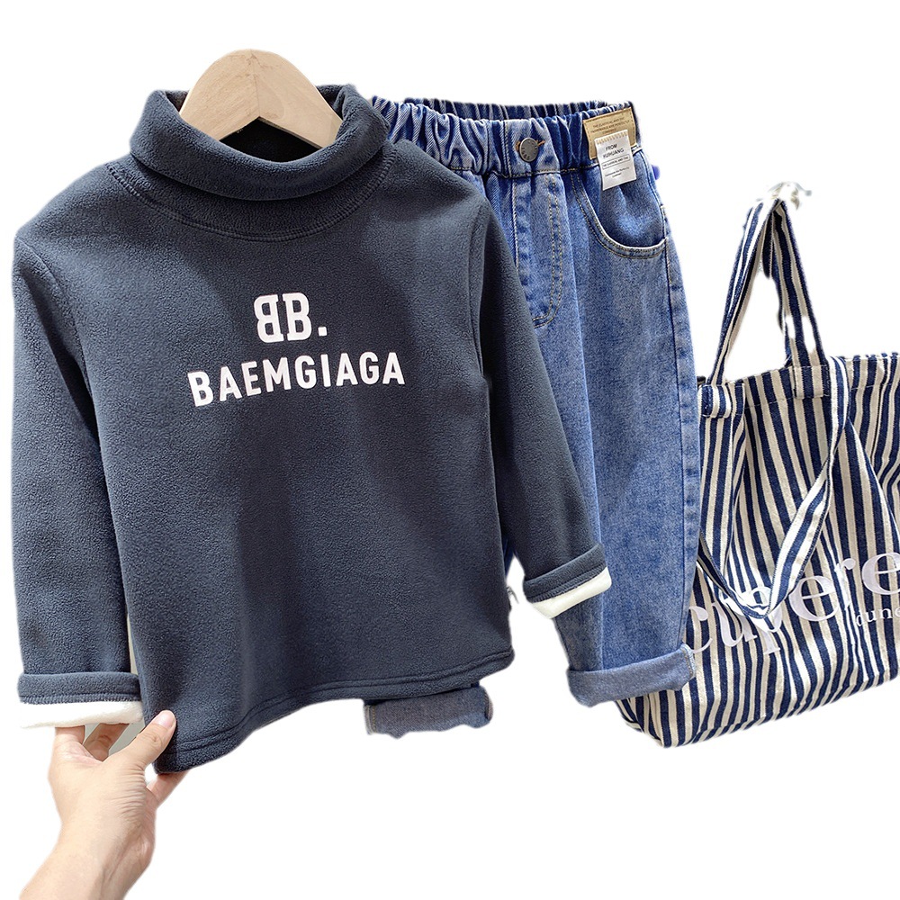 Letra simple Top forrado de lana 2023 Otoño e Invierno Camisa de fondo compuesta de terciopelo de una sola pieza para niños nuevos top de manga larga para bebés