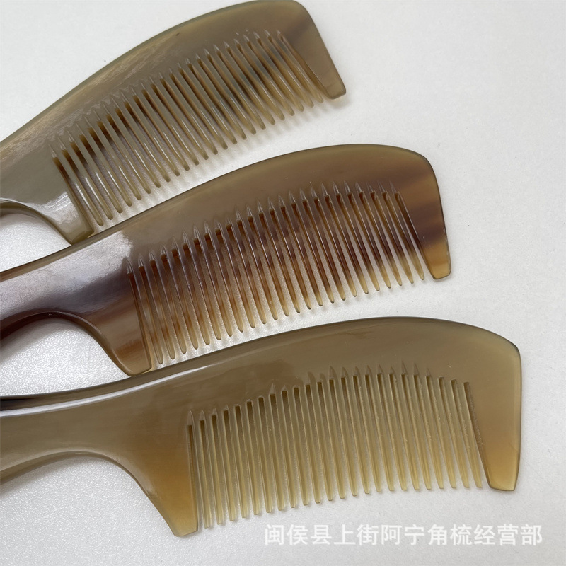 Natural Horn Comb 18cm Handled Hair Comb with Round Teeth for Daily Grooming quality and texture