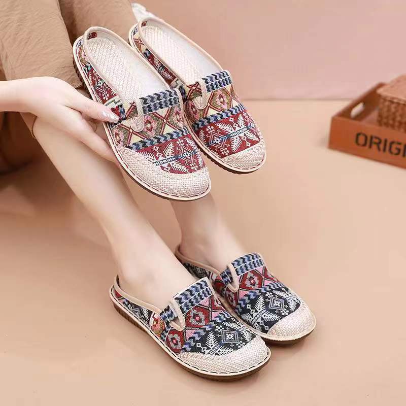 Ethnic slip-ons low-cut