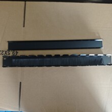 网络理线器 水平1U 垂直32U机柜理线环 金属12槽阻燃毛刷理线架