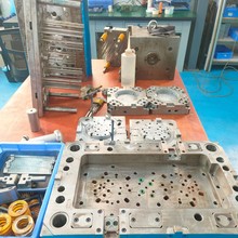 日用品塑胶模具塑料塑胶注塑加工 双色亚克力件制品开模注塑