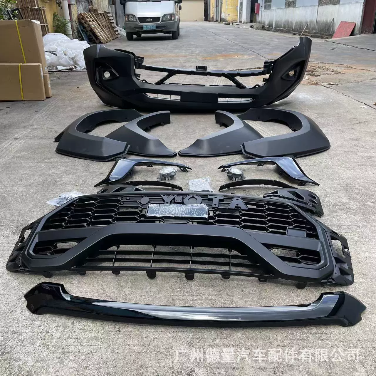 Подходит для пикапа Toyota helax Revo Change RG внешний вид окружен изменением 21 + Rocco с передними и задними фарами