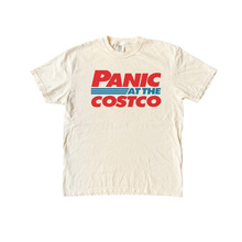 �W�aŮ�b����T��Panic At The Costco Tshirt, Funny Hot Dog Com