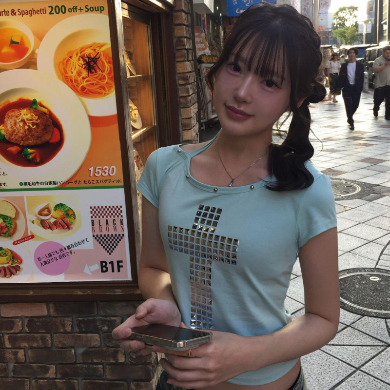 Korean Designer Fashion Brand Blogger's Same Style Cross-Studded Strap Short Slim-Fit Short-Sleeve T-Shirt Mint Top Korean Designer Fashion Brand Blogger's Same Style Cross-Studded Strap Short Slim-Fit Short-Sleeve T-Shirt Mint Top