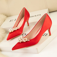 889-21 in Europe and the sexy high-heeled shoes high heel with shallow mouth pointed crown pearl diamond satin shoes single shoes