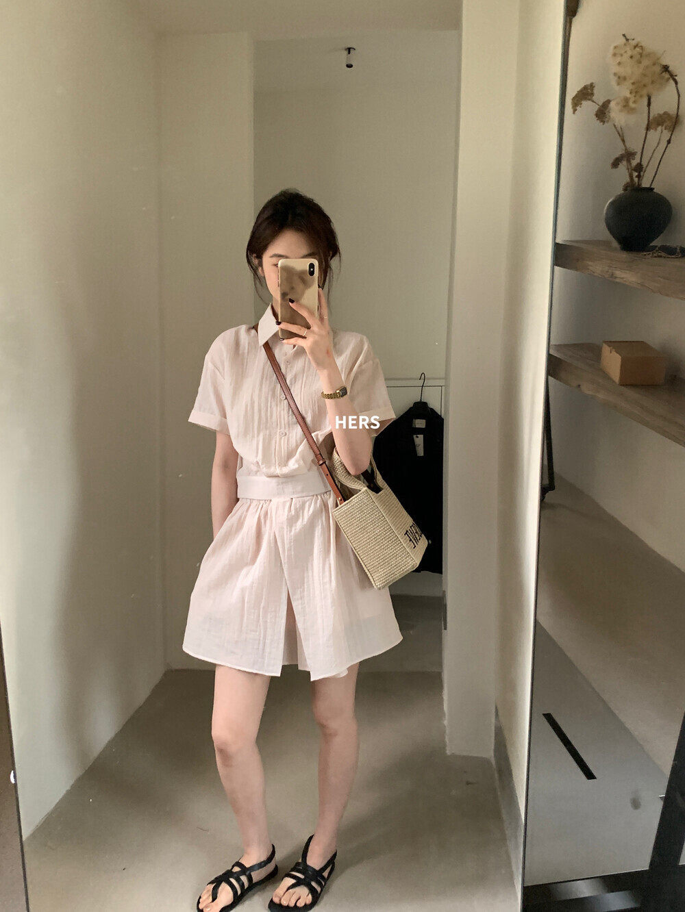 Bộ hai mảnh áo sơ mi ngắn phối quần short cạp chun nữ — xám đậm, màu hồng chi tiết 22