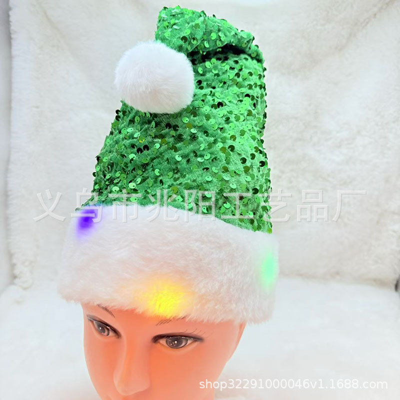 Sombreros de lentejuelas verdes con luces