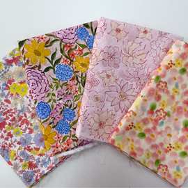 全棉40支数码印花面料厂家批发纯棉碎花布童装成人家居服箱包府绸