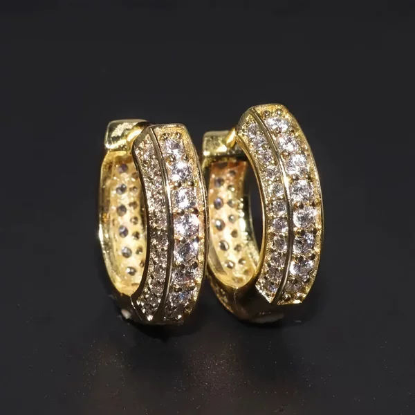 European and American Hot-Selling Light Luxury Micro-Paved Zircon Curved Earrings Hip-Hop Personalized Earrings for Men and Women High-Quality Real Gold-Plated Earrings