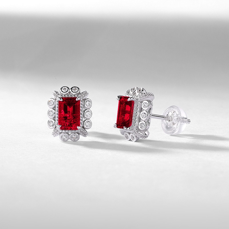 Venta caliente transfronteriza europea y americana Pendientes de esmeralda de cultivo de lujo ligero retro S925 con incrustaciones de plata Cultivo geométrico Pendientes de tesoro de color femenino