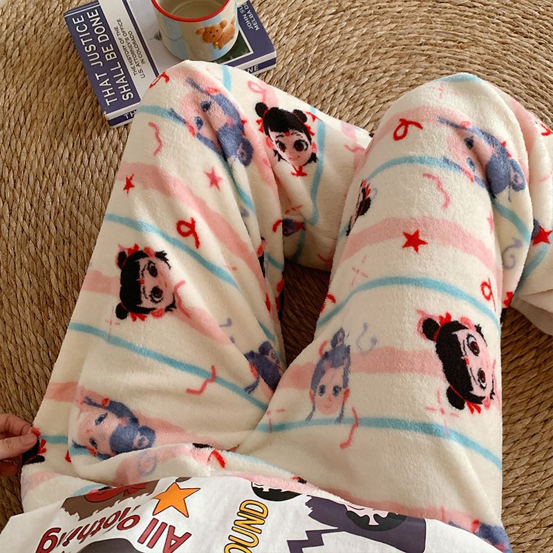 Pantalones de pijama de franela de dibujos animados de otoño y invierno para mujeres con pantalones de lana de coral caliente para estudiantes de lana de invierno para el hogar