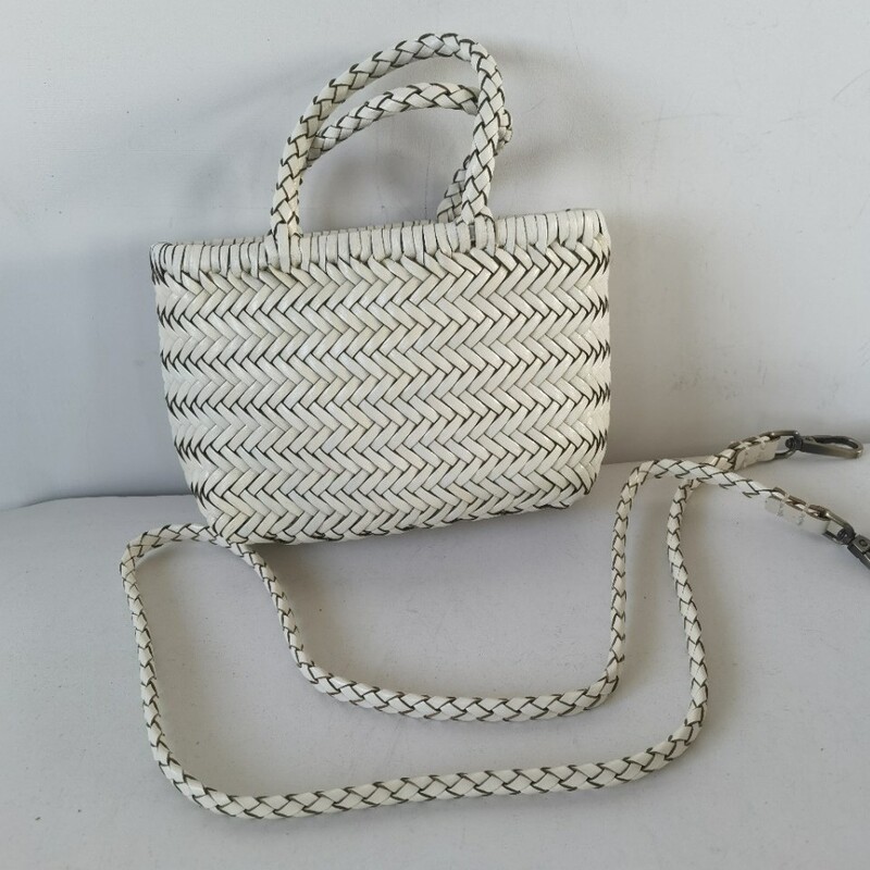 Dragon-Style Woven Handbag, French-Style Cowhide Basket Bag, Large Capacity Vintage Genuine Leather Women's Bag Wholesale