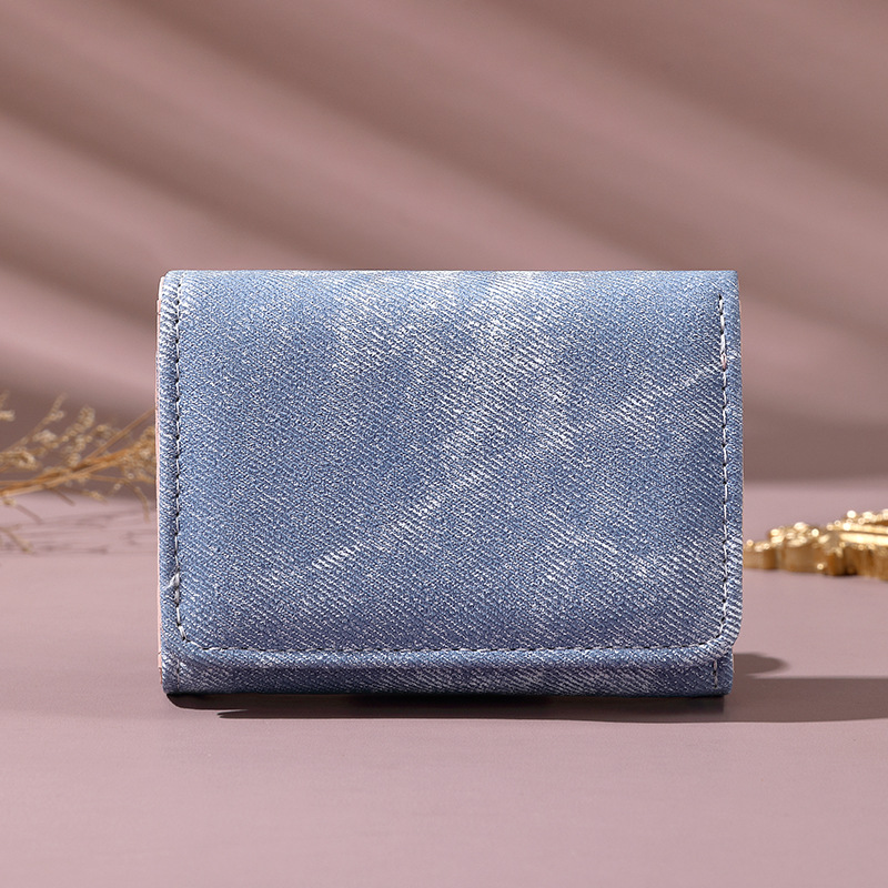 Cartera de mujeres fresca pequeña billetera de tres plegables bolso de tarjetas de estudiantes corto de estilo coreano bolso de cambio de estilo japonés de tarjetas de mujeres