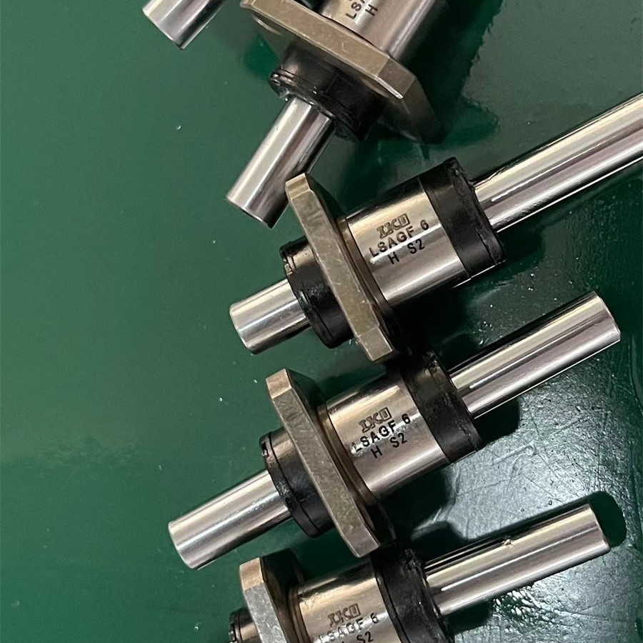 IKO滚珠花键LSAGF6 LSAGF8 LSAGF10 LSAGF12 LSAGF15 LSAGF20 HS2