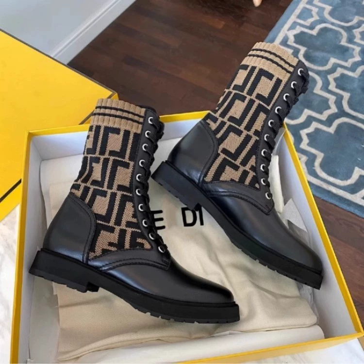 Вязаные сапоги для женщин на осень и зиму, новый стиль, шерстяные короткие сапоги до середины икры на шнуровке с эластичными буквами, тонкие женские сапоги на толстом каблуке