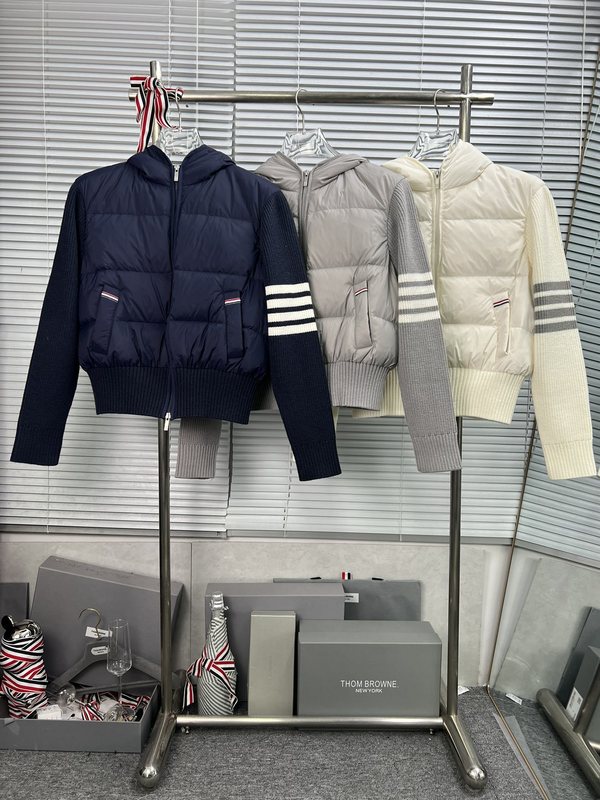 高品质TB秋冬季口袋四杠长袖长袖连帽拉链女款羽绒服|undefined
