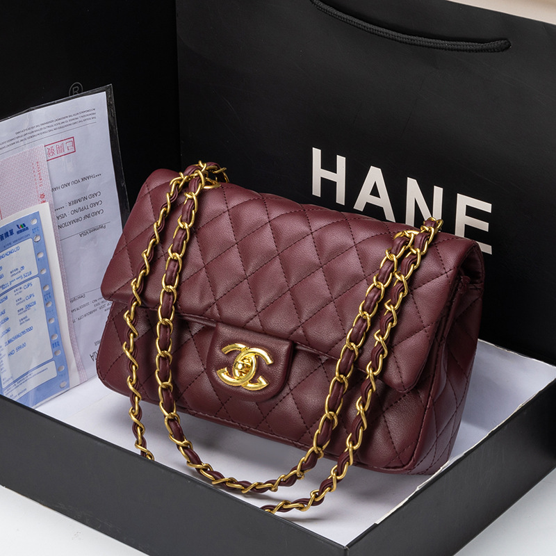 Maroon light gold chain