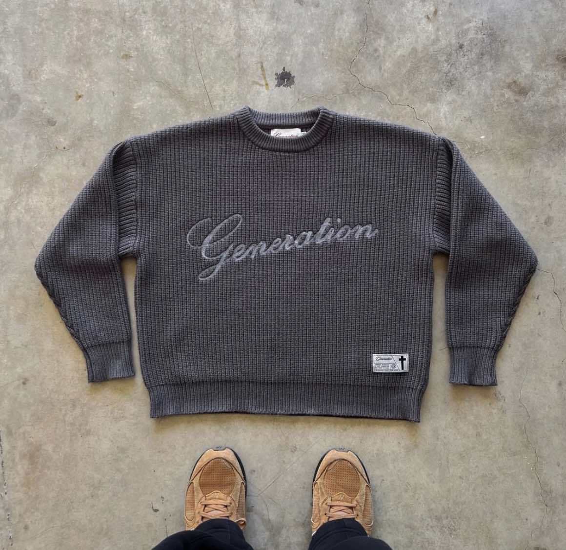 Europa y los Estados Unidos transfronterizos otoño y invierno japoneses tendencia retro camisa de punto de cuello redondo hombre suéter de letras de contraste de color al por mayor