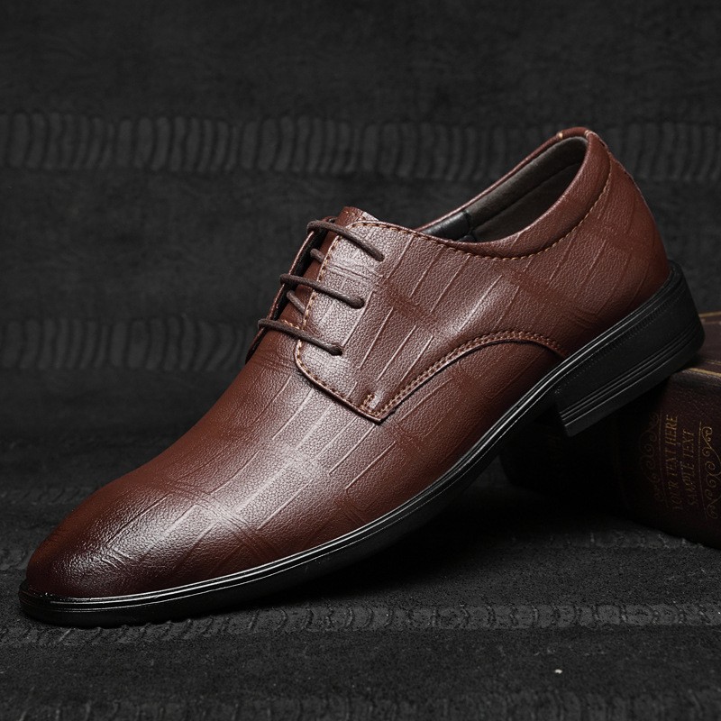 Fashionable comfortable universal casual footwear all-season English…