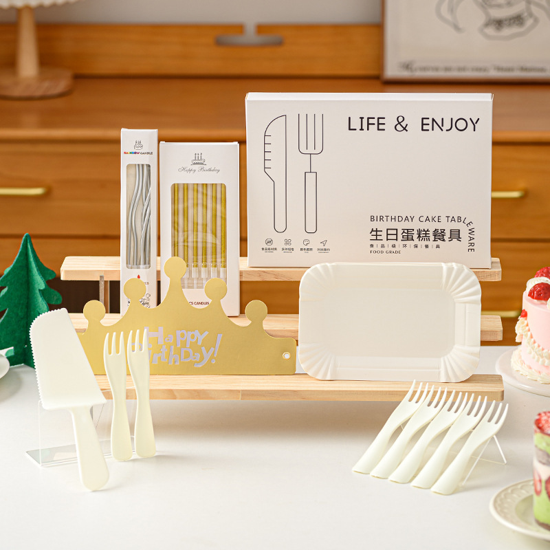 Birthday Cake Tableware Box Disposable Dinner Plate Cutlery Set Thickeneded Plate Fork Candle Hat High-End Gift Box Birthday Cake Tableware Box Disposable Dinner Plate Cutlery Set Thickeneded Plate Fork Candle Hat High-End Gift Box