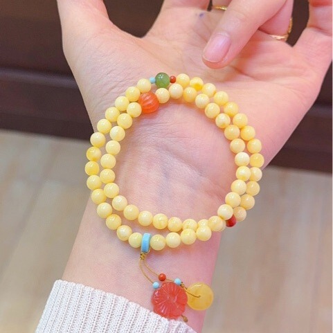 Natural White Nectar Beeswax Two Loops Bracelet Full Honey White Nectar with Turquoise South Red Agate Size 5.6mm Natural White Nectar Beeswax Two Loops Bracelet Full Honey White Nectar with Turquoise South Red Agate Size 5.6mm