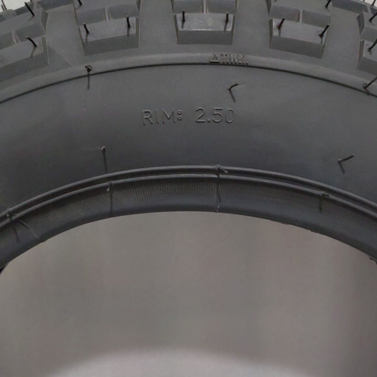 4.00-12 electric tricycle tire dome 8-layer thickened explosion-proof flat top six-layer motorcycle tricycle tire