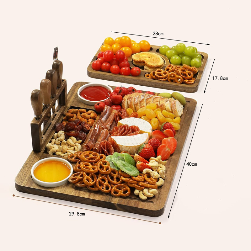 madera con cuchillo y tenedor tablero de corte tablero de queso tablero de comida casera fiesta snack plato de frutas