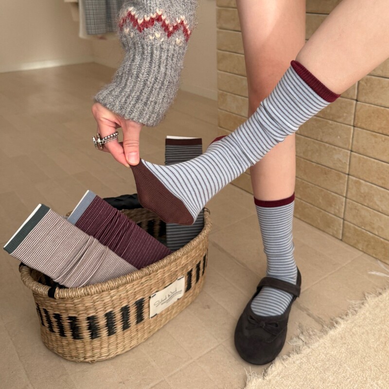 Retro Contrast Color Fine Striped Socks for Women, Japanese Style, Spring and Autumn Versatile College Style Mid-Calf Ins Style Korean Socks for Women Retro Contrast Color Fine Striped Socks for Women, Japanese Style, Spring and Autumn Versatile College Style Mid-Calf Ins Style Korean Socks for Women